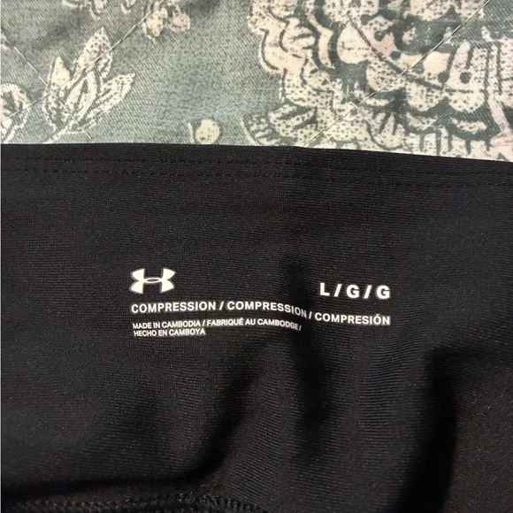 Under Armour Women's Tech Hi Rise Leggings Drop in Pocket 🆕 - Picture 7 of 12